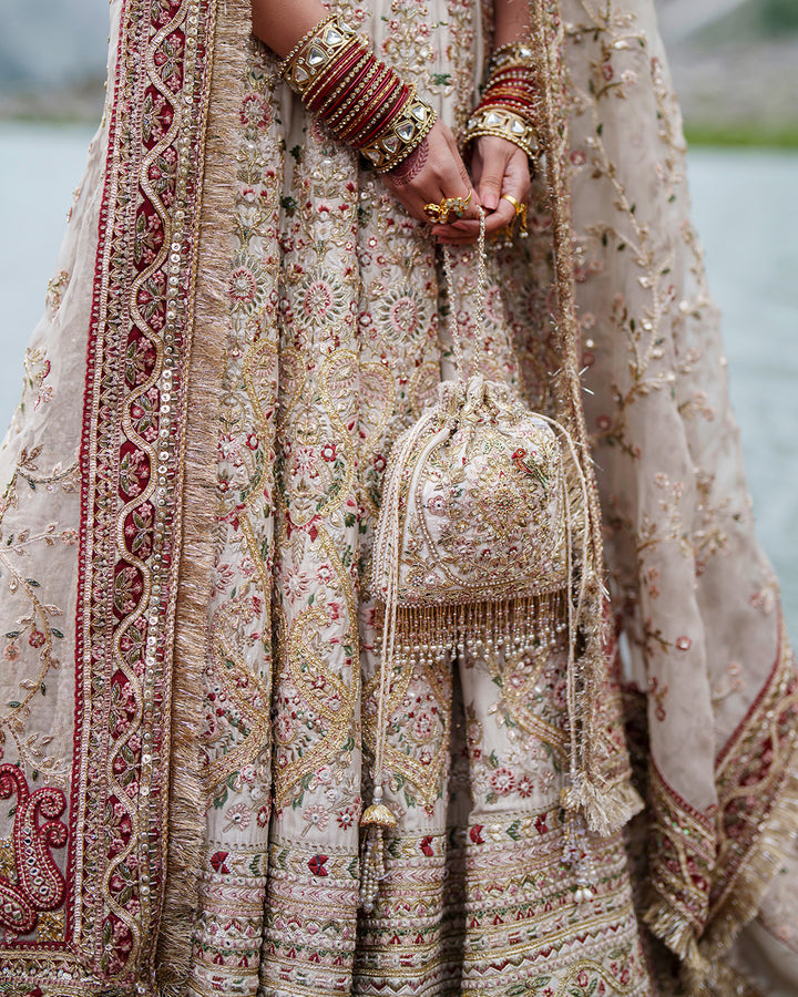 Parisa - photo 5