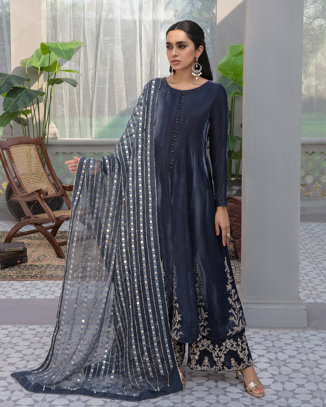 grey velvet dress pakistani Black Velvet Dress Black Embroidered Dresses Pakistani Simple Black Velvet Dress Black Velvet Dress Evening Floor